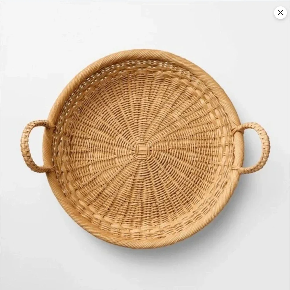 Studio Magee Round Basket With Two Handles 18